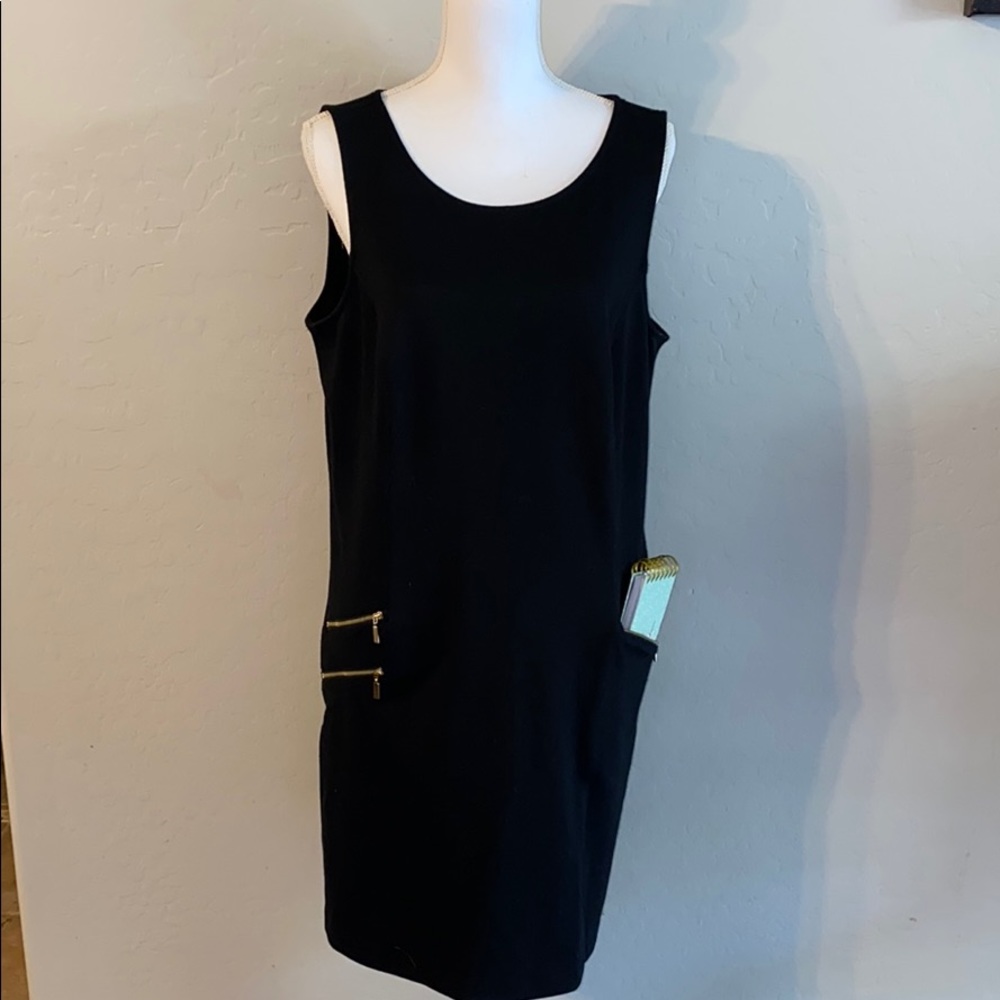 Black Dress with Zippered Pocket!